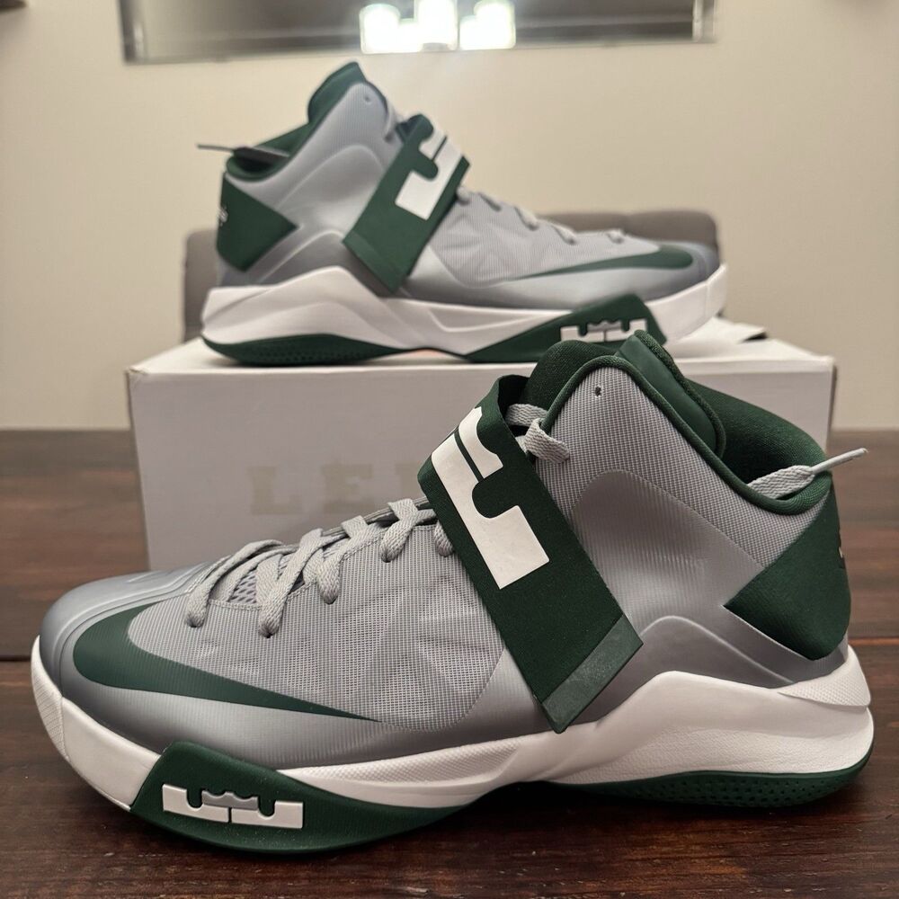 Nike Lebron Zoom Soldier 7 Team Bank Basketball Shoes